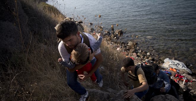 Πάνω από 500 πρόσφυγες έφτασαν στην Λέσβο, καμία ανταπόκριση από Τουρκία - Media