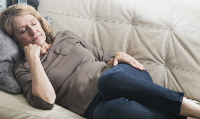 Ύπνος το μεσημέρι: Πότε μπορεί να είναι προάγγελος της νόσου Αλτσχάιμερ - Media