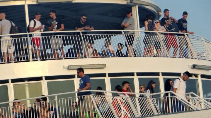 Αυξημένη η κίνηση στα λιμάνια λόγω της εξόδου του μεγαλύτερου μέρους των εκδρομέων - Media