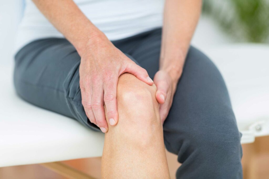 Πόνος στο γόνατο: Πώς θα τον αποφύγετε - Media