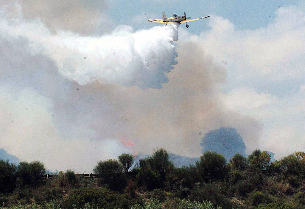 Σε πύρινο κλοιό η Κεφαλονιά - Πέντε εστίες σε λίγα λεπτά - Media