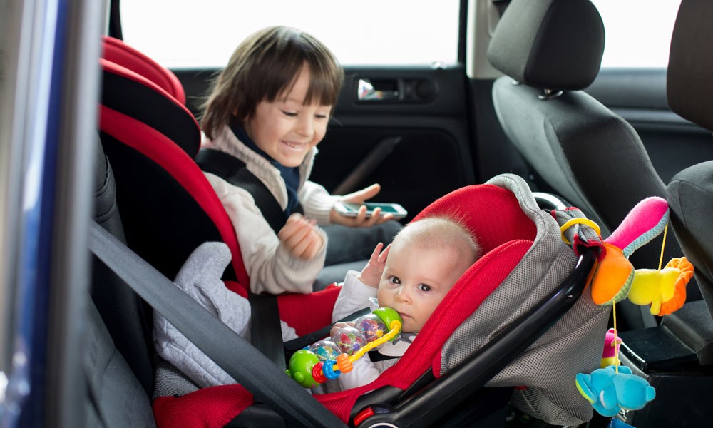 Παιδικά καθίσματα: Κίνδυνος σοβαρών επιπτώσεων στα παιδιά - Τι να προσέχετε - Media