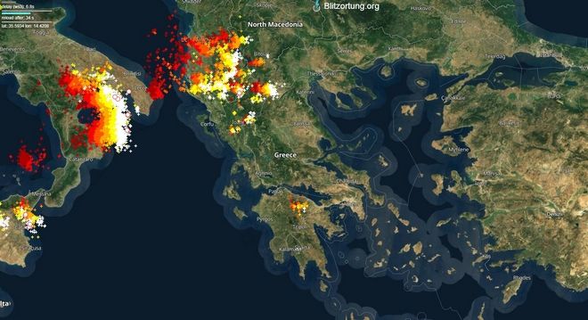 Πέθανε ο Νίκος Ζλατάνος - Media