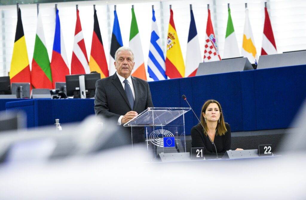 Αβραμόπουλος για το μέλλον της Ευρώπης: Δεν πρέπει ποτέ να θεωρούμε την Ένωση δεδομένη - Media