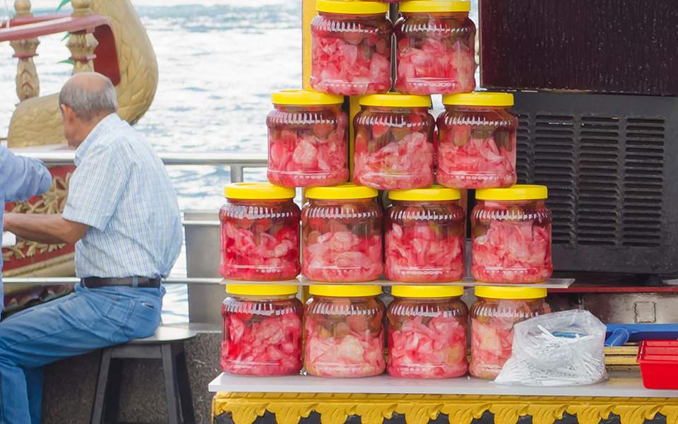 Γιατί στην Τουρκία αποθηκεύουν ξαφνικά τρόφιμα - Media