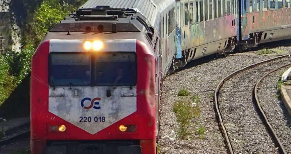 Σύγκρουση τρένου με Ι.Χ. στο δρομολόγιο Λάρισας-Βόλου – Δεν υπάρχουν τραυματίες - Media