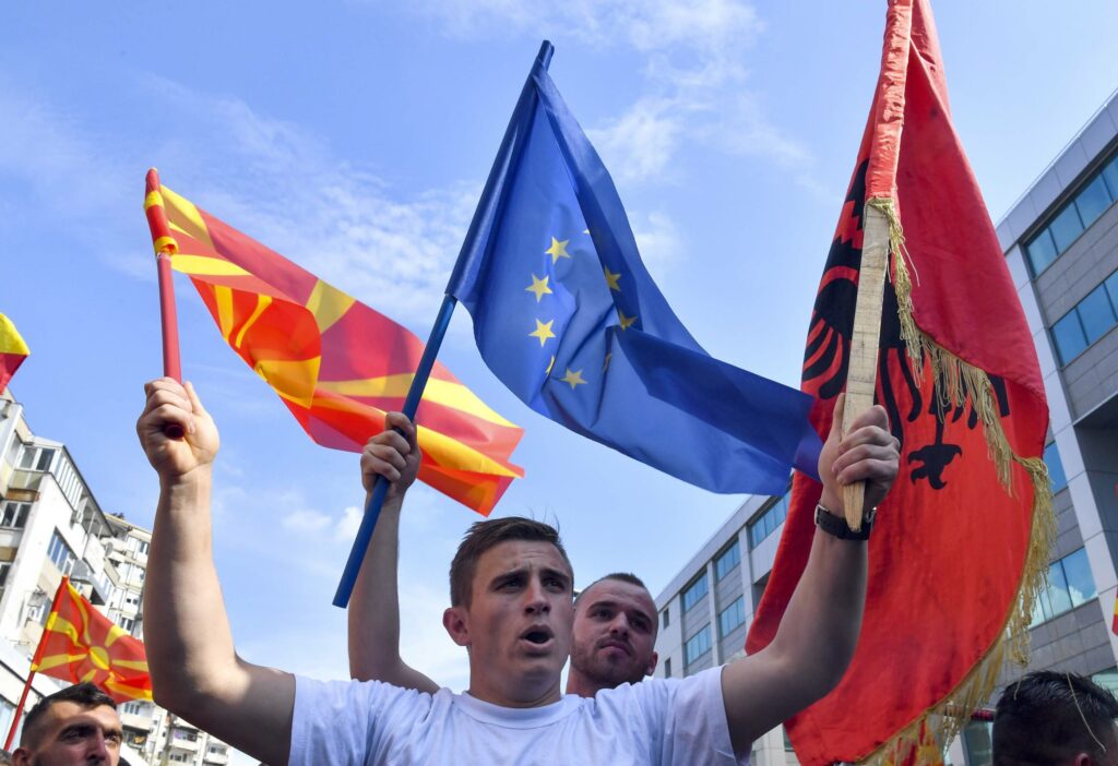 Υπέρ της ευρωπαϊκής προοπτικής Βόρειας Μακεδονίας - Αλβανίας ο Νίκος Δένδιας - Media