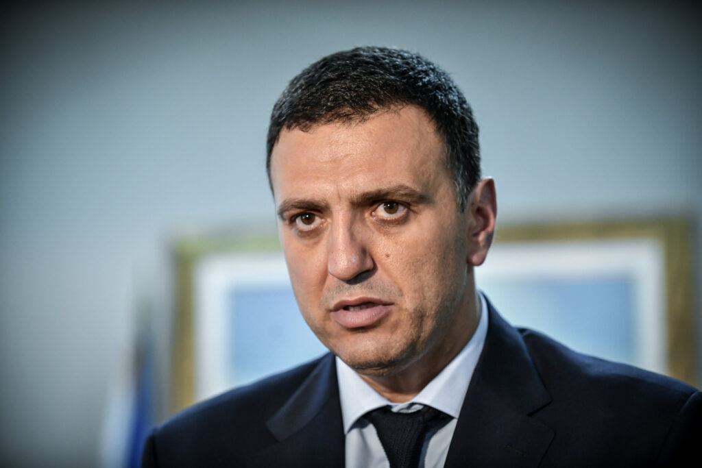 Κικίλιας: Μαγκιά δεν είναι να καπνίζεις αλλά να μην καπνίζεις - Media