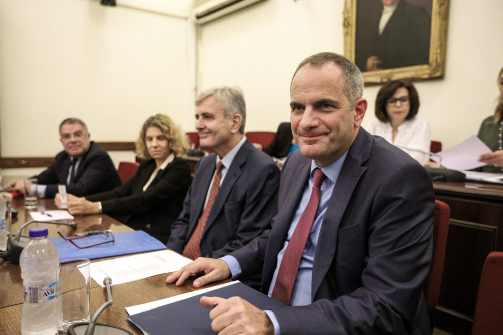 «Καμπανάκι» Ζούλα για την ΕΡΤ: Τι συμβαίνει με το προσωπικό -«Πέρασε» από τη Βουλή ο διορισμός - Media