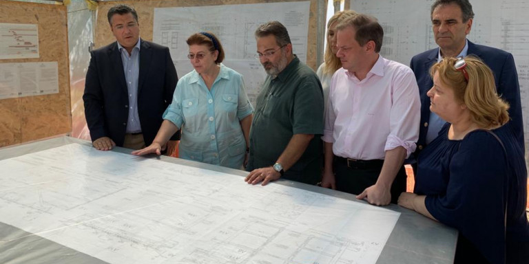 Η Μενδώνη στην Αμφίπολη - Ξαναρχίζουν τα έργα   - Media