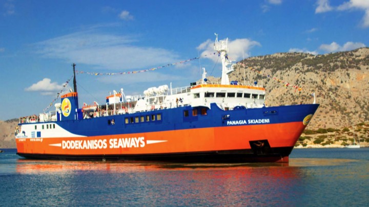 Μηχανική βλάβη στο «Παναγιά Σκιαδενή» - Δεμένο στο λιμάνι της Ρόδου - Media