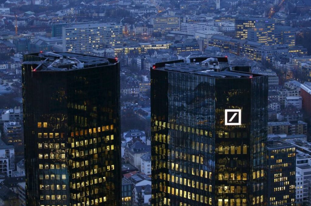 Η Deutsche Bank και το «αμαρτωλό» παρελθόν της: Το ιστορικό σκανδάλων  - Media