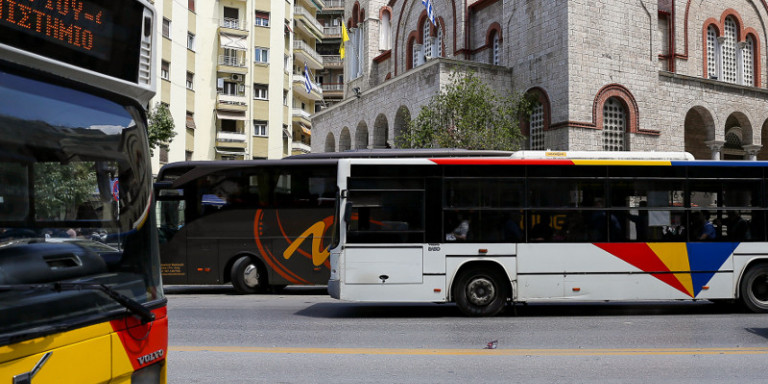 «Μόνο που δεν βγήκε από το λεωφορείο να με ραπίσει...» - Καταγγελία μητέρας για οδηγό λεωφορείου του ΟΑΣΘ - Media