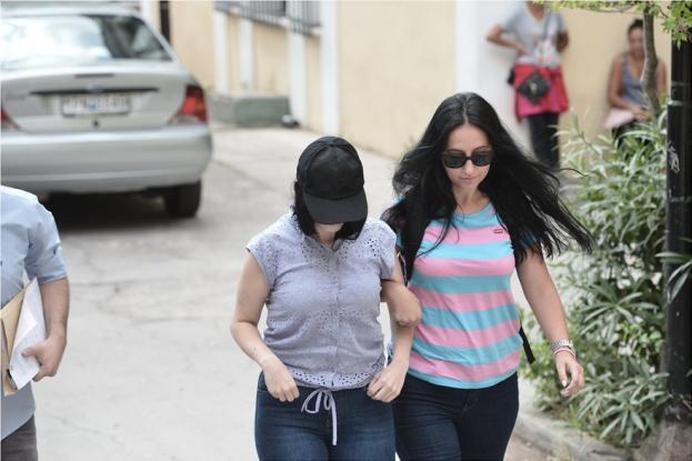 Στις 27 Σεπτεμβρίου ξανά στο εδώλιο η 19χρονη που εγκατέλειψε το μωρό της στη Ν. Ιωνία - Media