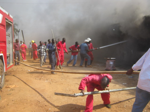 Τραγωδία στη Λιβερία: Κάηκαν 27 παιδάκια από πυρκαγιά σε σχολείο - Media