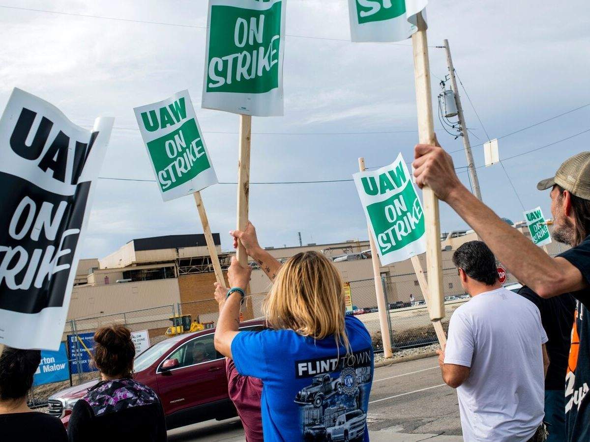 ΗΠΑ: Τέταρτη εβδομάδα απεργίας για τους εργαζόμενους της General Motors - Media