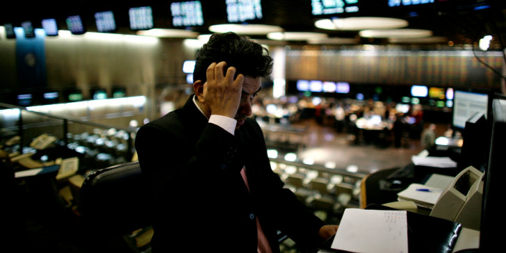 Πτώση για το Χρηματιστήριο της Αργεντινής μετά την επιβολή ελέγχων στο συνάλλαγμα - Media