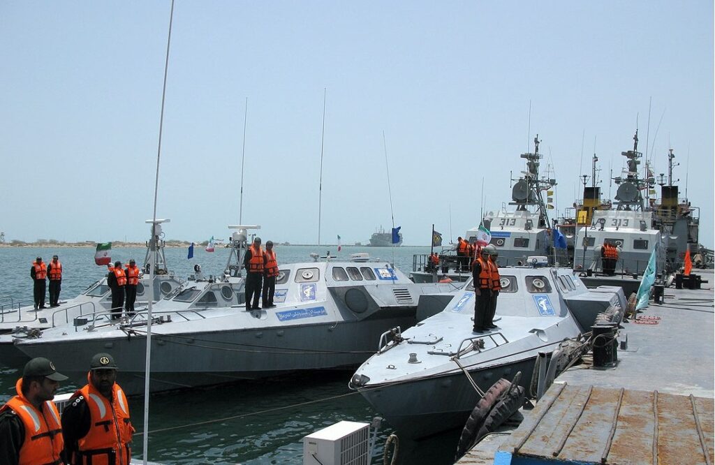 Επίδειξη ισχύος από Ιράν: Βγάζει 200 φρεγάτες και ταχύπλοα στον Κόλπο - Media