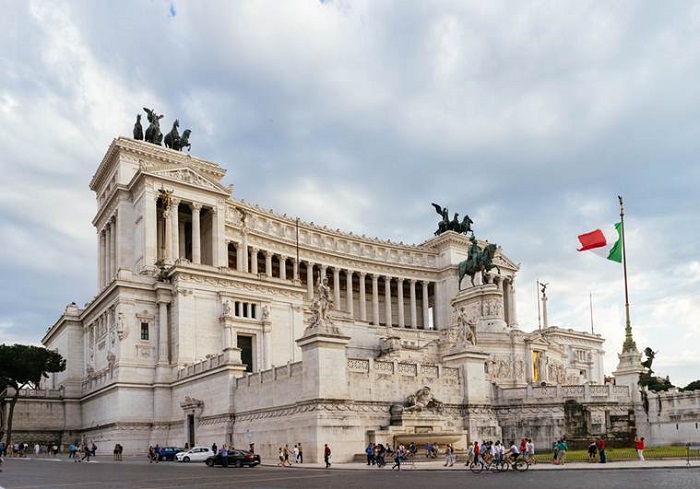 «Ζυμώνεται» η νέα κυβέρνηση στην Ιταλία - Μεταξύ Πέντε Αστέρων και Δημοκρατικού Κόμματος - Media