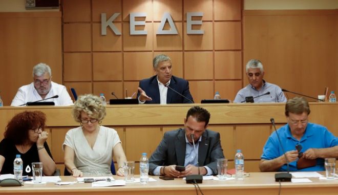 Γαλάζιος εμφύλιος στην ΚΕΔΕ: Η κάθοδος του Κυρίζογλου και ο «εμφύλιος» με Παπαστεργίου - Media