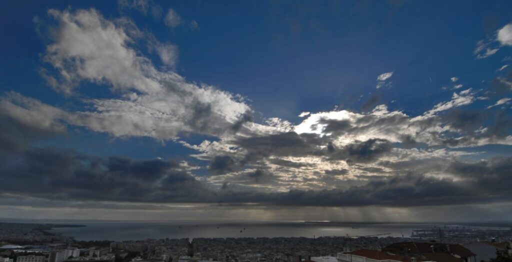 Πού θα βρέξει τη Δευτέρα - Αναλυτική πρόγνωση - Media