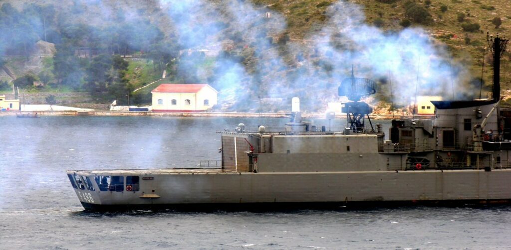 Ερευνώνται αποθηκάριος και ΟΥΚάδες για την απώλεια στρατιωτικού υλικού στη Λέρο - Media