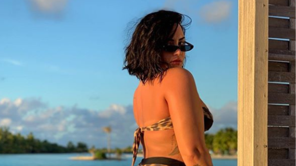 Η Demi Lovato «καταργεί» το Photoshop και δείχνει την κυτταρίτιδά της (Photo) - Media