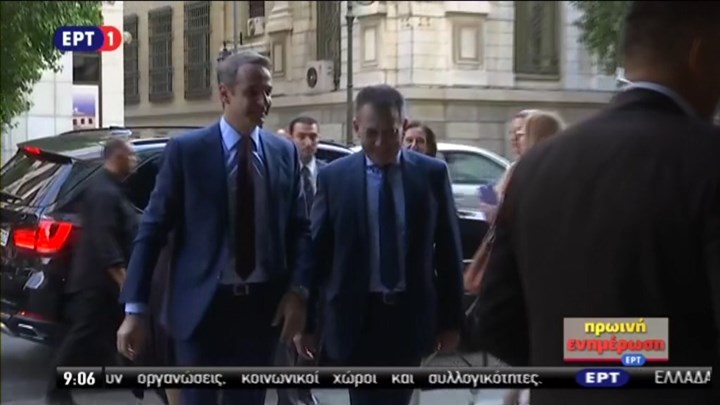 Στο Υπ. Εργασίας ο Κυριάκος Μητσοτάκης - Στο «τραπέζι» η κοινωφελής εργασία - Media