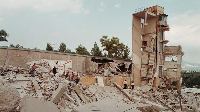 Είκοσι χρόνια από τον σεισμό του ’99: Τα 5,9 Ρίχτερ που άφησαν νεκρούς και ερείπια στην Αττική (Photos) - Media