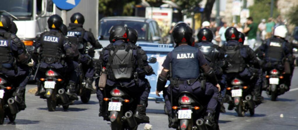 Υπ. Προστασίας του Πολίτη: Ανασυστήνει την «Ομάδα Δέλτα» για τα Εξάρχεια - Media