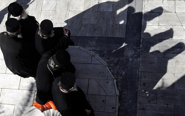 Πόσα πληρώνει το κυπριακό κράτος ετησίως για τους μισθούς των κληρικών - Media