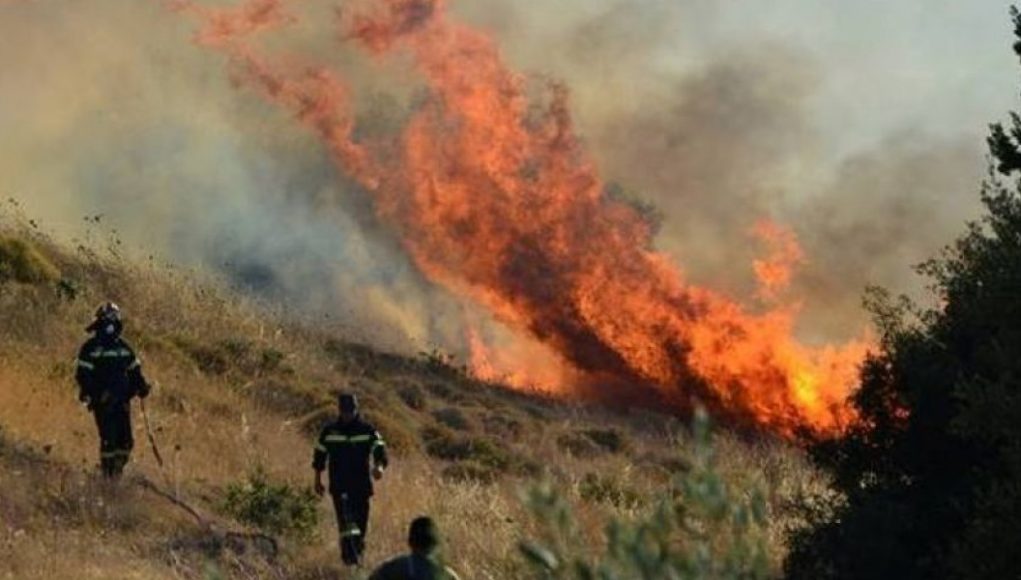 Σε ύφεση η φωτιά στη Ζάκυνθο - Media