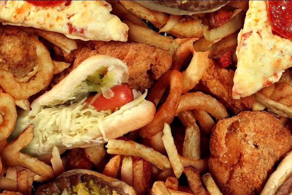 Έτρωγε μόνο junk food - Κατέληξε να τυφλωθεί - Media