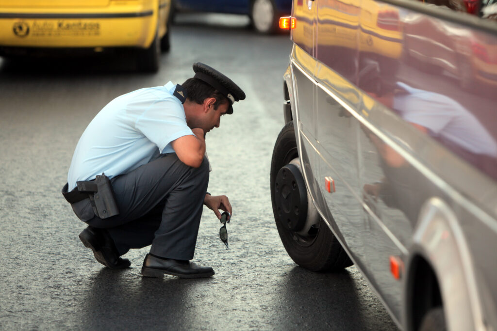 Σχολικά λεωφορεία: Ενενήντα τέσσερις παραβάσεις «με το καλημέρα»! - Media