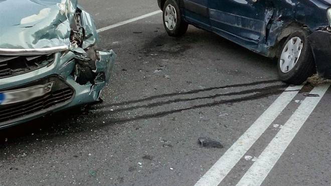 Πάτρα: Σταμάτησε να δει τι συνέβη σε τροχαίο και προκάλεσε καραμπόλα 4 αυτοκινήτων - Media