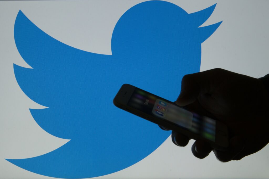 Κάτι τρέχει με το Twitter - Ποια υπηρεσία διέκοψε «προσωρινά» - Media