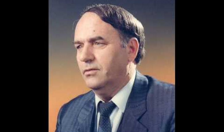 Φτωχότερο το δημοτικό τραγούδι - Πέθανε ο Γιώργος Τζαμάρας - Media