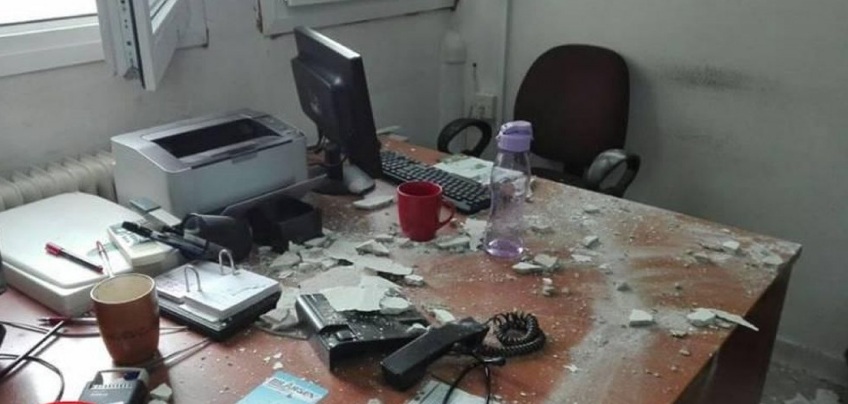 Σοβάδες «προσγειώθηκαν» σε γραφεία γιατρών στο νοσοκομείο Βέροιας (Photos) - Media