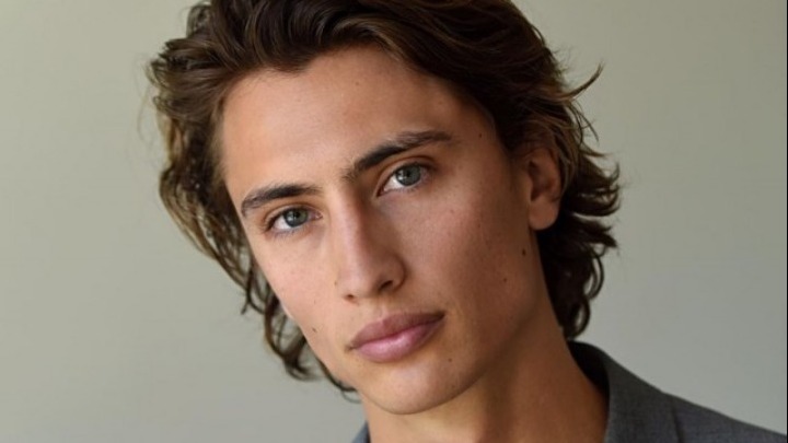 Στα βήματα της διάσημης θείας του ο Τζέιμς Τέρλινγκτον - Από παίκτης του μπέιζμπολ... μοντέλο! - Media