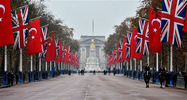 Το Λονδίνο σταματά τις εξαγωγές όπλων στην Τουρκία - Media