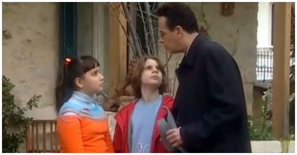 Βρε, βρε πως μεγάλωσαν: Διονυσάκης, Βάλια και Μανωλάκης ξανά μαζί στα γυρίσματα του «Καφέ της Χαράς» (Photo) - Media