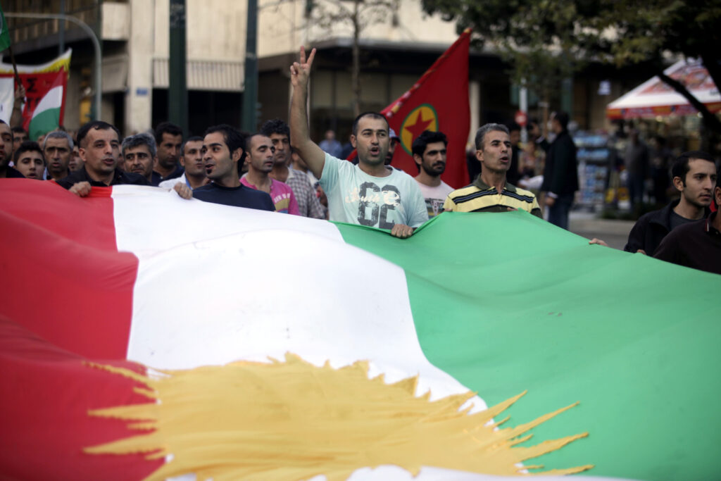 Πορεία διαμαρτυρίας Κούρδων για την τουρκική εισβολή στη βόρεια Συρία - Media