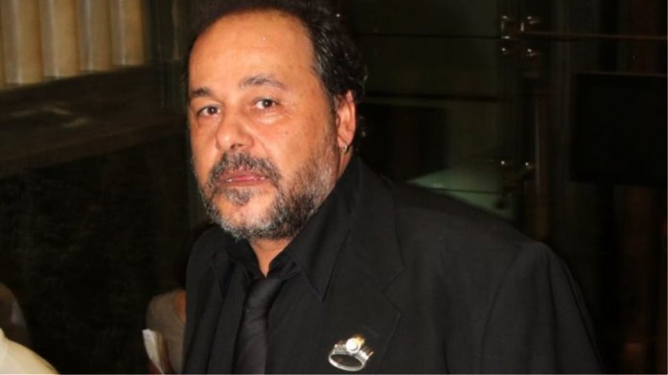 Σπάει τη σιωπή του ο Αλέξανδρος Ρήγας: Εννιασέλιδη επιστολή- κόλαφος για τη ματαίωση του «Room Service Πλιζ» (Video) - Media