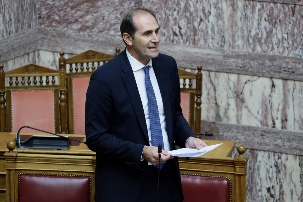 Νομοσχέδιο νέων φορολογικών ελαφρύνσεων προανήγγειλε ο Βεσυρόπουλος - Media