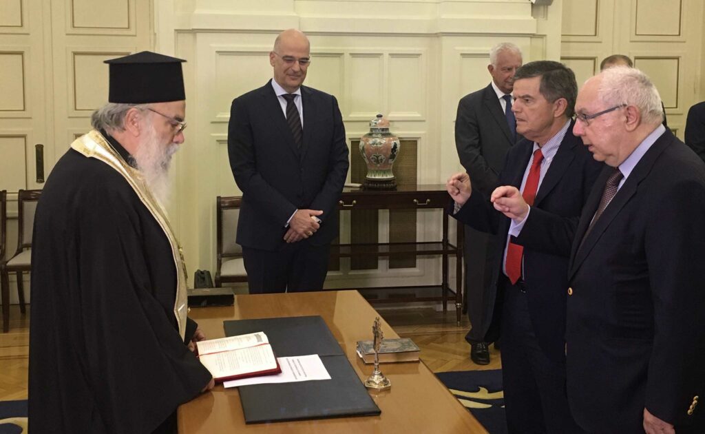Ορκίστηκαν διοικητής και υποδιοικητής του Αγίου Όρους - Παρουσία του προέδρου του ΣΕΒ (Photos) - Media
