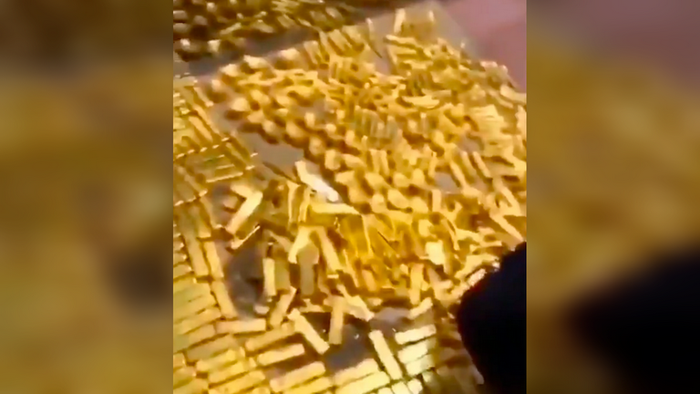 Κινέζος αξιωματούχος είχε στο σπίτι του 13,5 τόνους χρυσού σε ράβδους! (Video) - Media