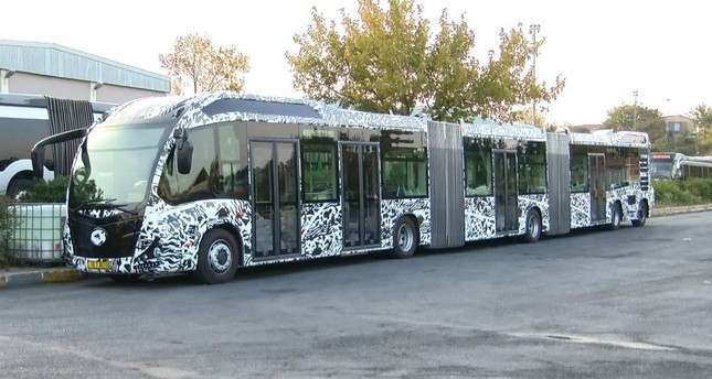 Νέα λεωφορεία «υπερφυσούνες» στην Κωνσταντινούπολη - Είκοσι μέτρα μήκος, 280 επιβάτες - Media
