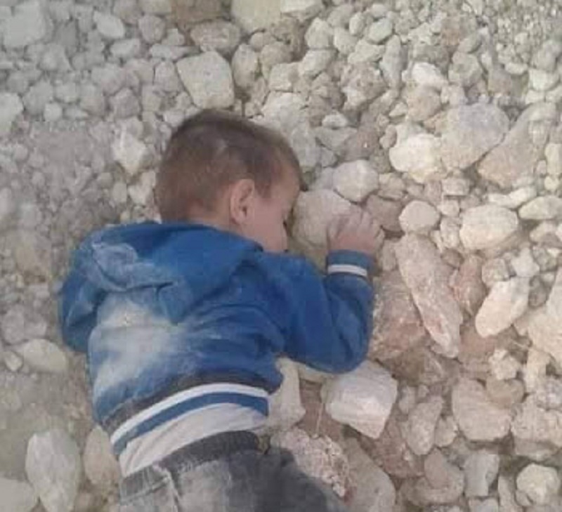 Η φωτογραφία με τον 6χρονο νεκρό Κούρδο που στοιχειώνει του πάντες αλλά δεν αγγίζει ΗΠΑ, Ρωσία και Τουρκία  - Media