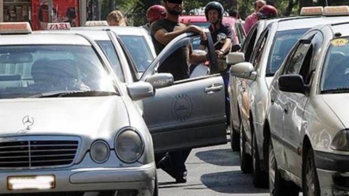 Κρήτη: Κούρσα του τρόμου για ταξιτζή - Πήγαν να τον πνίξουν για 50 ευρώ - Media