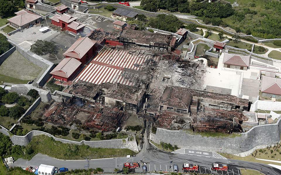Ιαπωνία: Καταστράφηκε από πυρκαγιά το κάστρο του Σούρι - Mνημείο παγκόσμιας κληρονομιάς της Unesco (Video|Photos) - Media